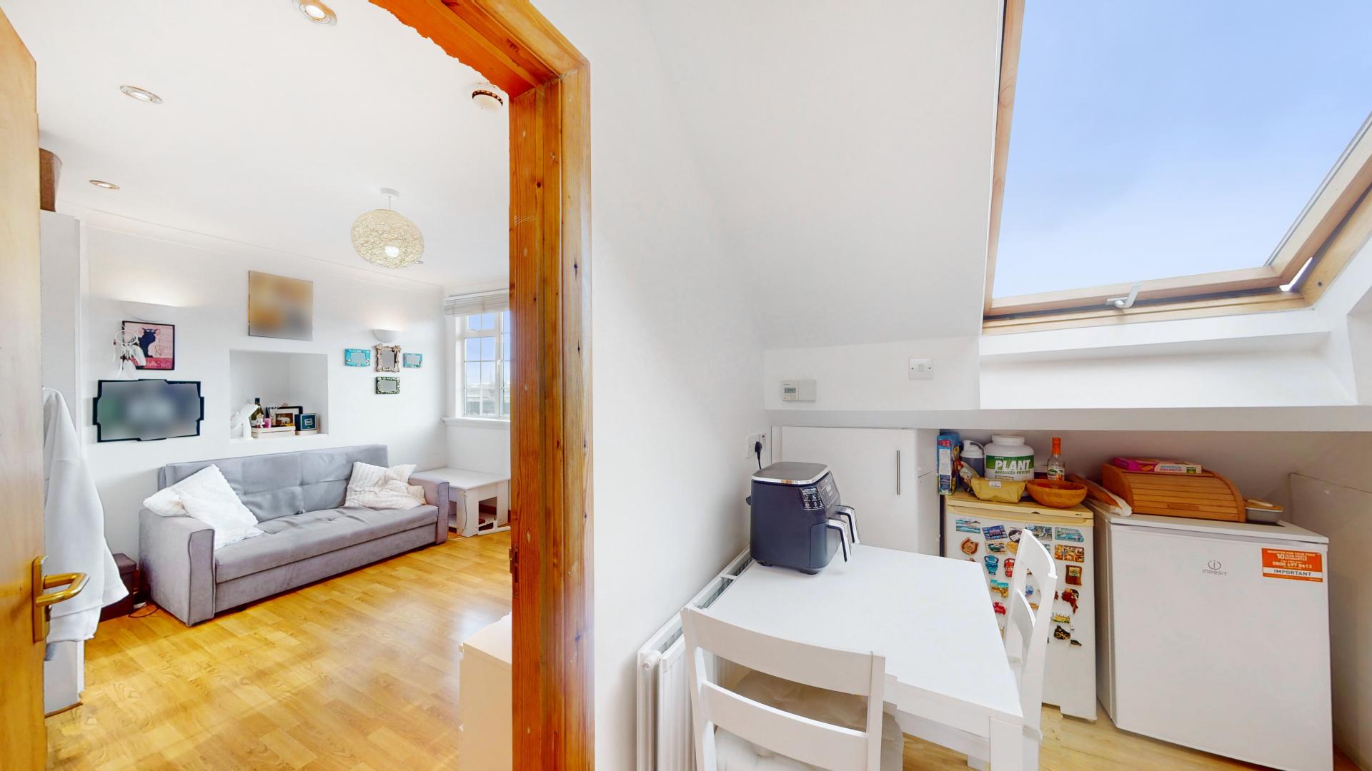 Modern Studio Burnley Road, Dollis Hill